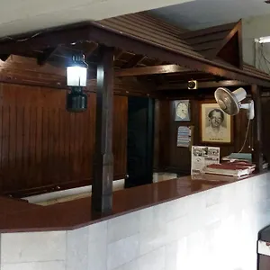  Guest house Nellimoottil